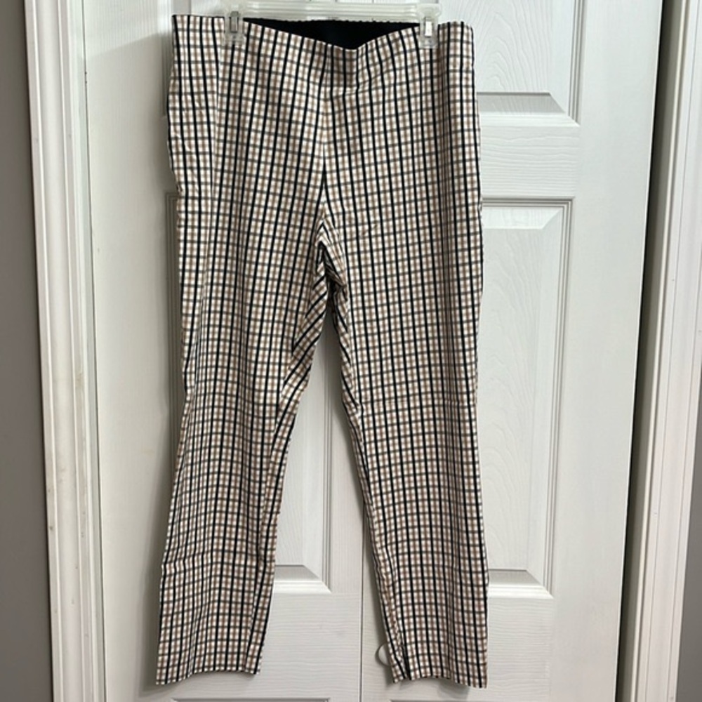A New Day Women's Pant Size 16 Tan Black Plaid Tapered Ankle